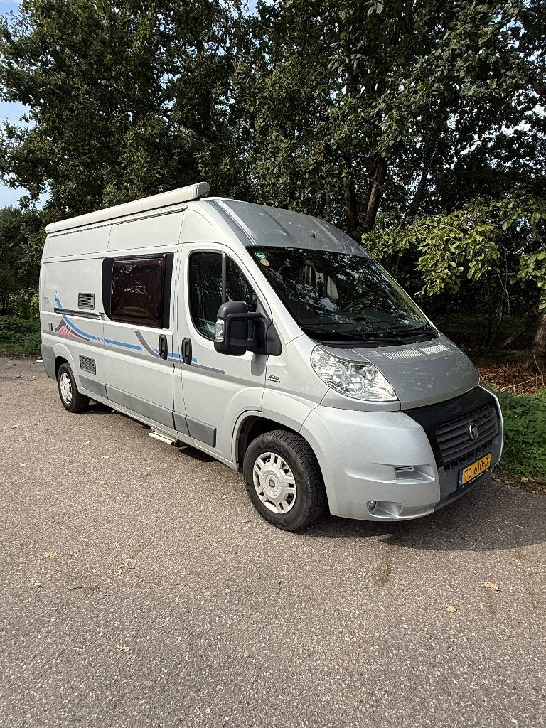 Adria Mobil Twin 600 SP Buscamper met stalling, Ringverwarming, Fiat, Tot en met 2, Particulier