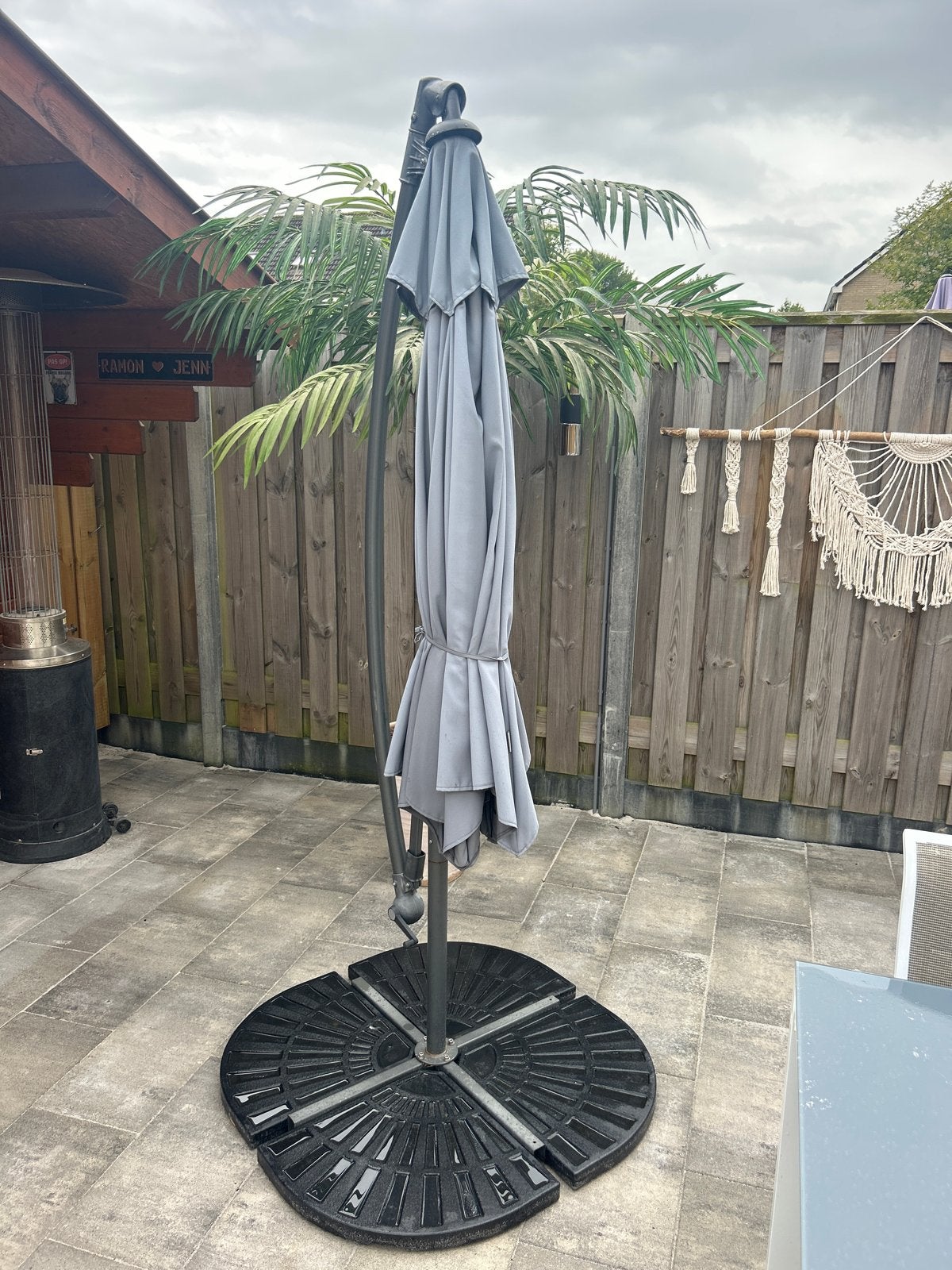 Prima zweefparasol te koop, Tuin en Terras, Ophalen, Gebruikt, 2 tot 3 meter, Zweefparasol