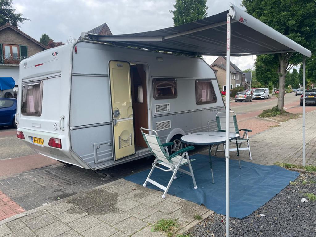 Kip Grey Line Special 47TLB Caravan met Luifel, Rondzit, Kip, Koelkast, Particulier