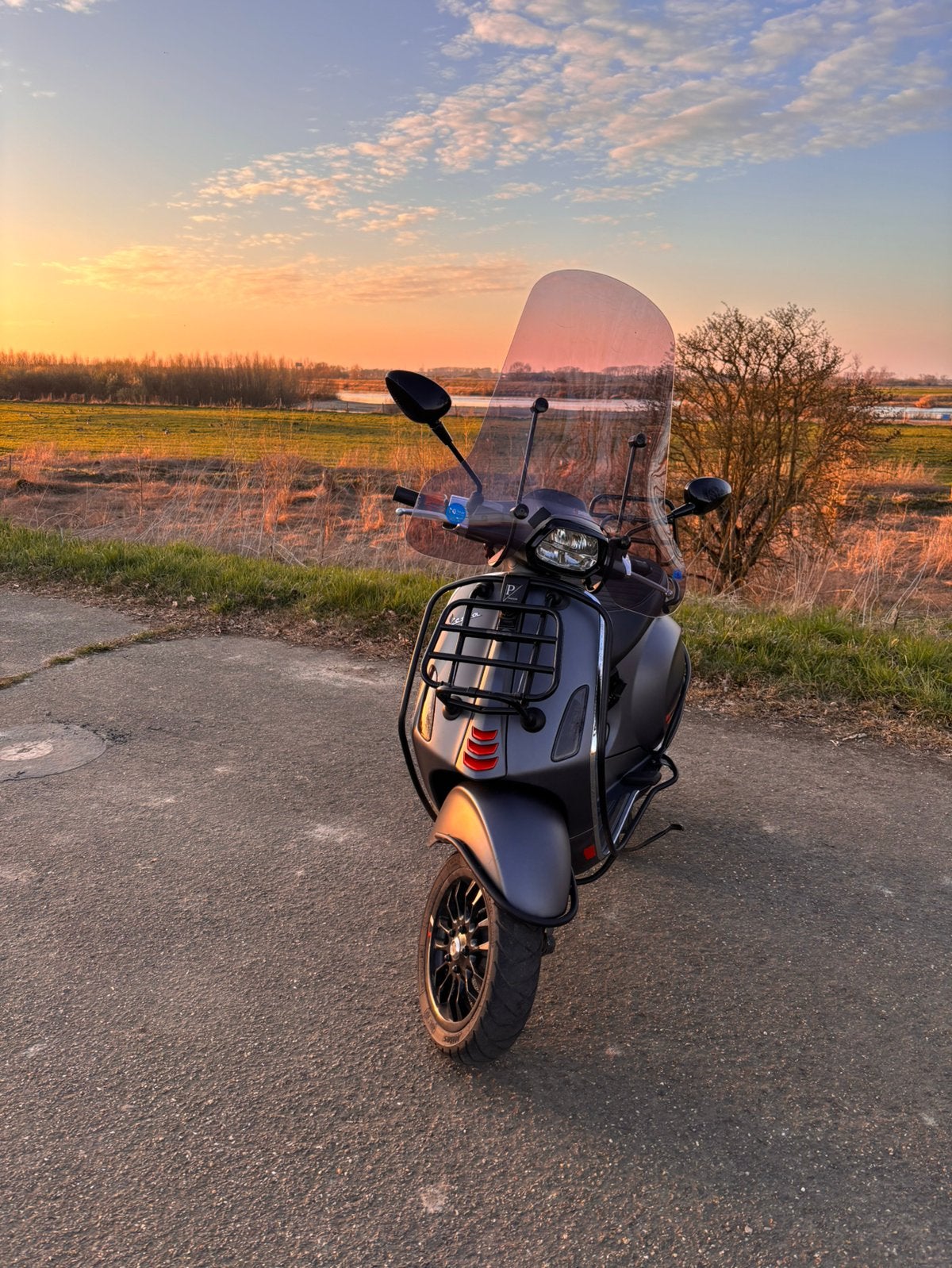 Vespa sprint full option 2018, Ophalen of Verzenden, Zo goed als nieuw, Benzine