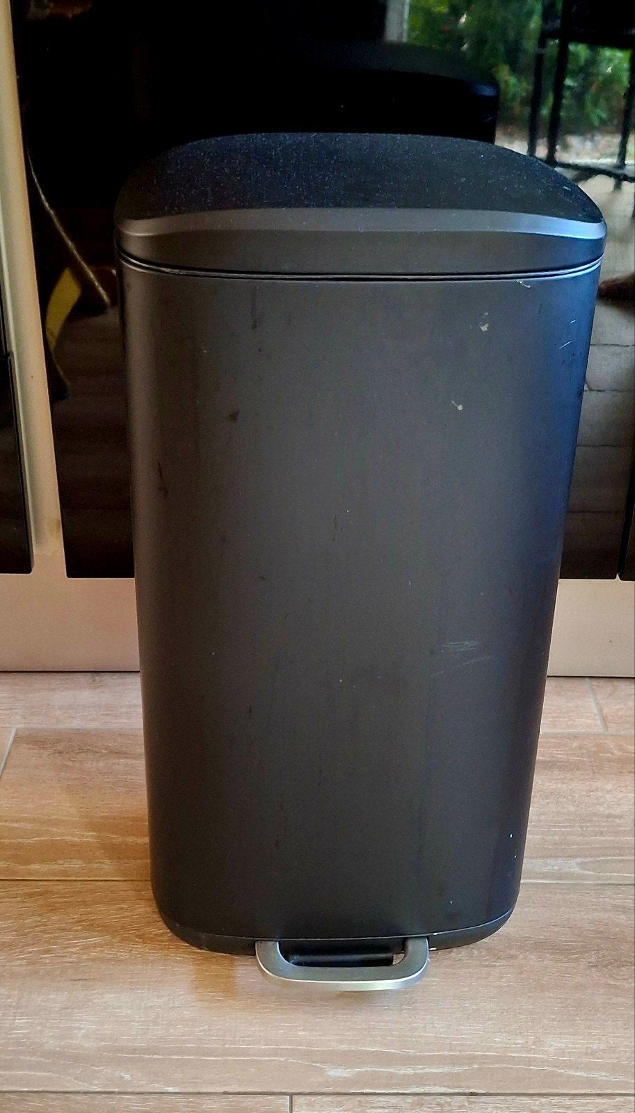 Pedaalemmer Lux 30 Liter Zwart - Gebruikt maar nog prima, Huis en Inrichting, Woonaccessoires | Prullenbakken, Ophalen, Kunststof