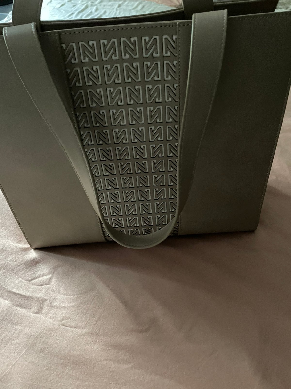 Nikkie tas taupe kleur, Sieraden, Tassen en Uiterlijk, Ophalen of Verzenden, Nieuw