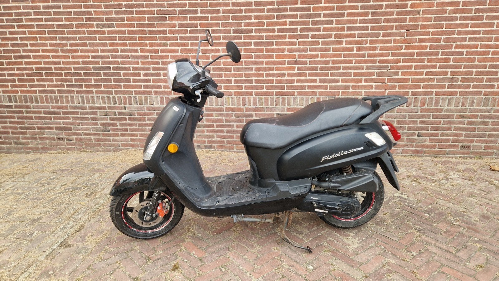 Nette Sym Fiddle II Euro 4 scooter - Zuinig en compleet, Fietsen en Brommers, Ophalen, Gebruikt, Benzine, SYM