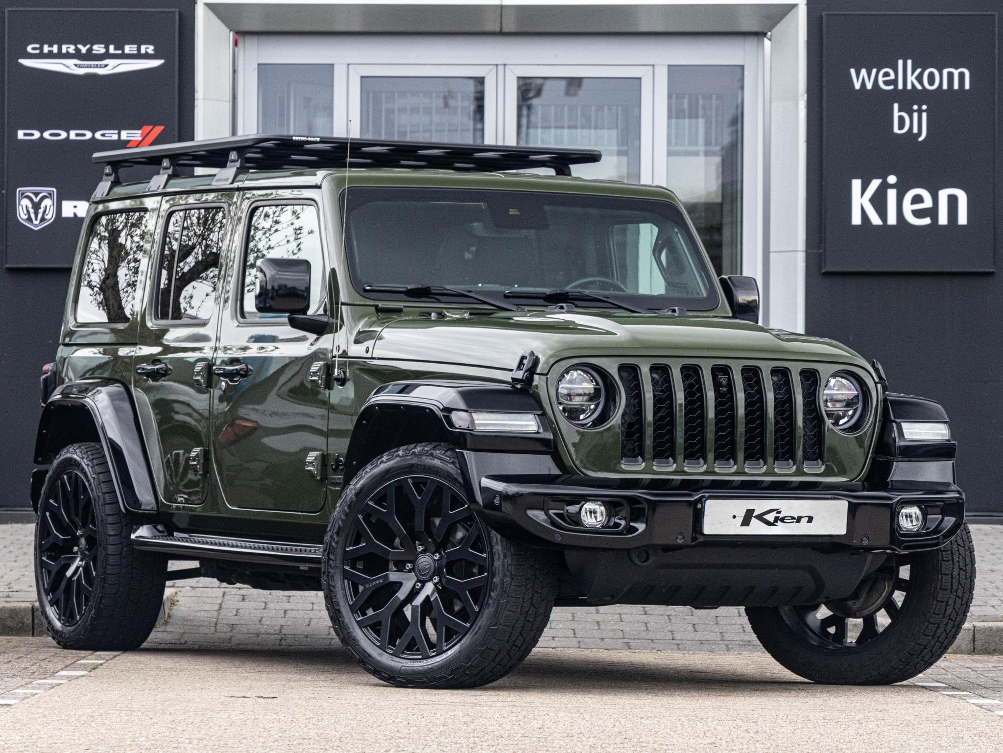 Jeep Wrangler Unlimited 4xe 380 Brute | To Tone | All season, Auto's, Automaat, 4 cilinders, Cabriolet, Bedrijf