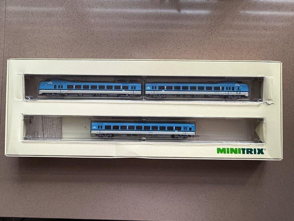 Minitrix koploper KLM, Ophalen, Treinset, Gelijkstroom, Trix