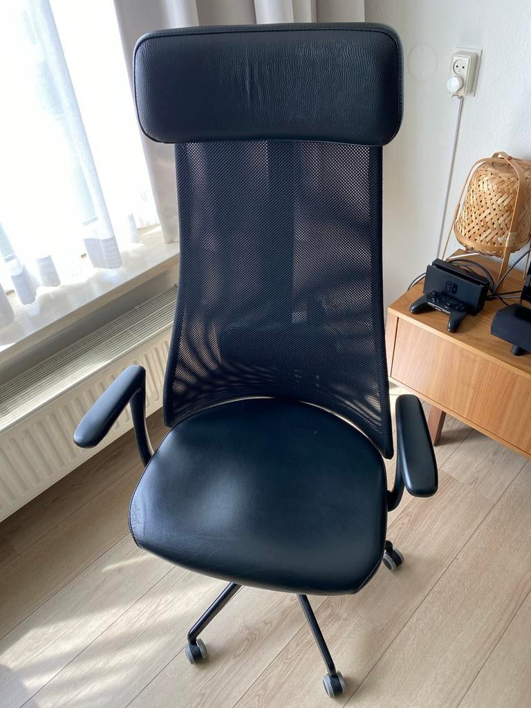 IKEA JÄRVFÄLLET Bureaustoel Zwart Leer - Zo goed als nieuw, Huis en Inrichting, Bureaustoelen, Ophalen, Zo goed als nieuw, Zwart