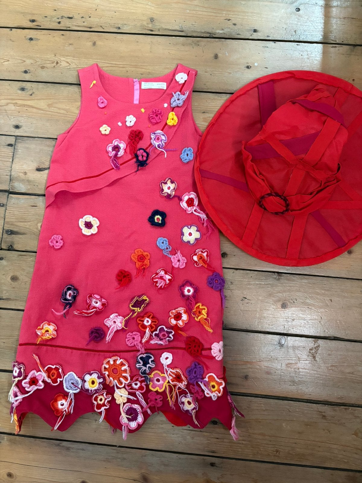 Jurk en hoed mt 134 140 Foeksia de mini heks rood roze, Ophalen of Verzenden, Zo goed als nieuw, 134 t/m 140, Meisje