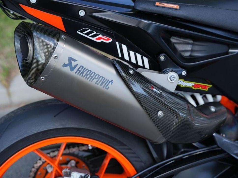 KTM KTM 890 DUKE R | Carbon | Vol Akrapovic!, 2 cilinders, KTM, Motorrijbewijs A, Onbekend
