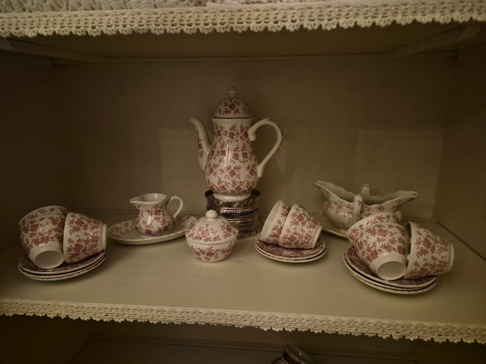Broadhurst Rosalie Servies - 19-delig, Ophalen