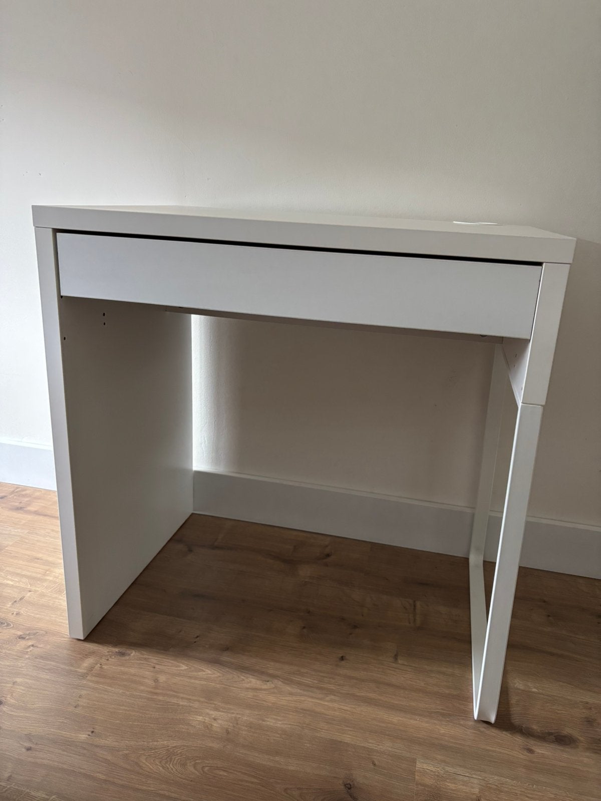 IKEA bureau MICKE, Ophalen, Zo goed als nieuw