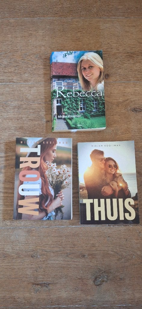 3x  boeken Mirjam kooijman / Trouw / Thuis / Rebekka, Ophalen of Verzenden, Gelezen, Mirjam Kooijman