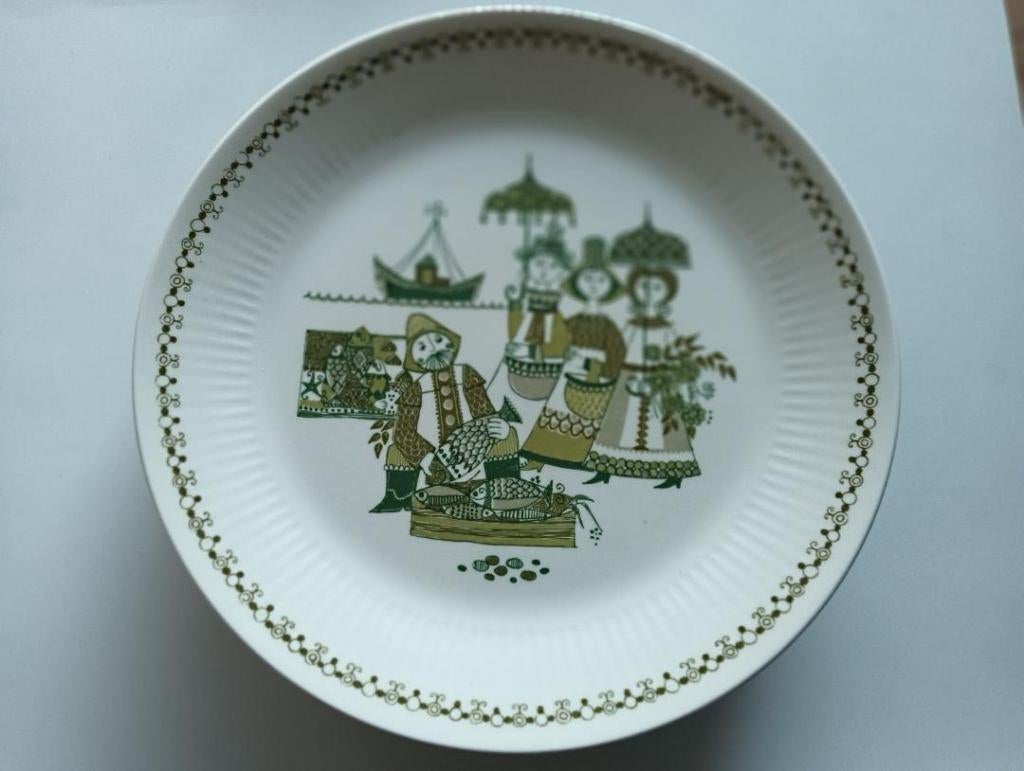 6 borden. Geen gebruiksspore.  Turi Design Market Norwegen, Ophalen of Verzenden, Zo goed als nieuw, Bord(en), Overige stijlen