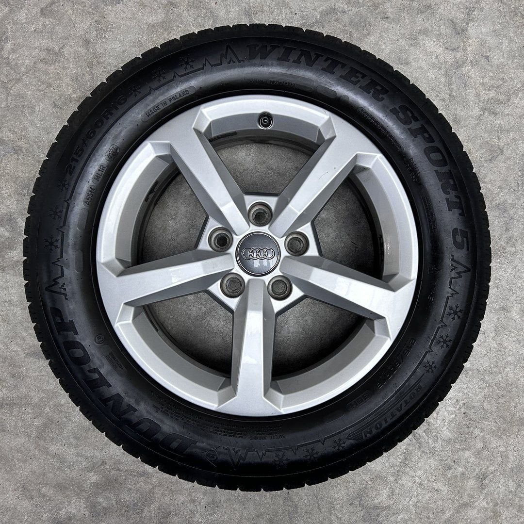 Diversen 16 inch originele velgen + winterbanden Audi Q2, Gebruikt, -, Banden en Velgen, -