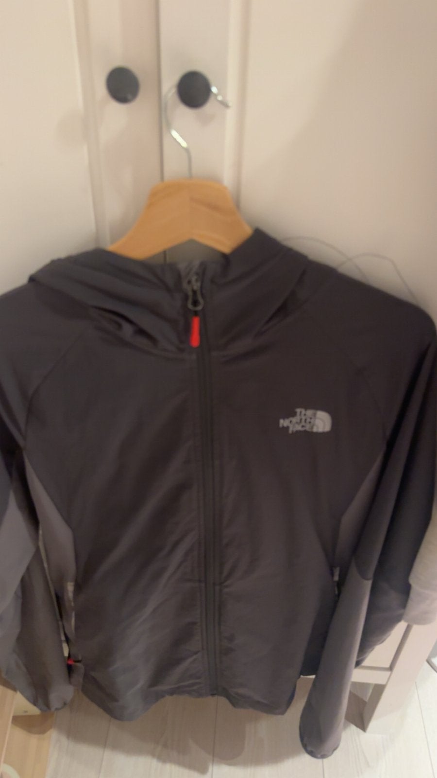 The North Face sportset maat S- NOOIT GEBRUIKT!, Ophalen of Verzenden, Zo goed als nieuw, Hardlopen of Fietsen, Maat 36 (S)