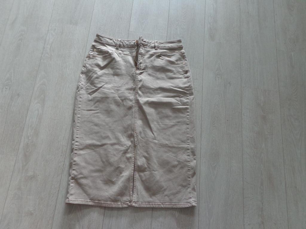 beige/bruine spijkerrok van Vila, maat XL, Kleding | Dames, Rokken, Beige, Maat 46/48 (XL) of groter, Ophalen of Verzenden, Zo goed als nieuw