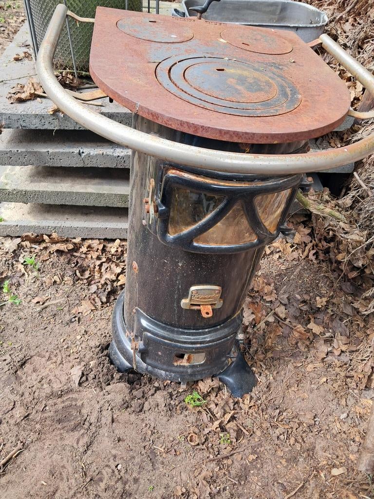 Antieke potkachel Inventa - Decoratie of reparatie, Ophalen of Verzenden, Gebruikt, Hout, Houtkachel