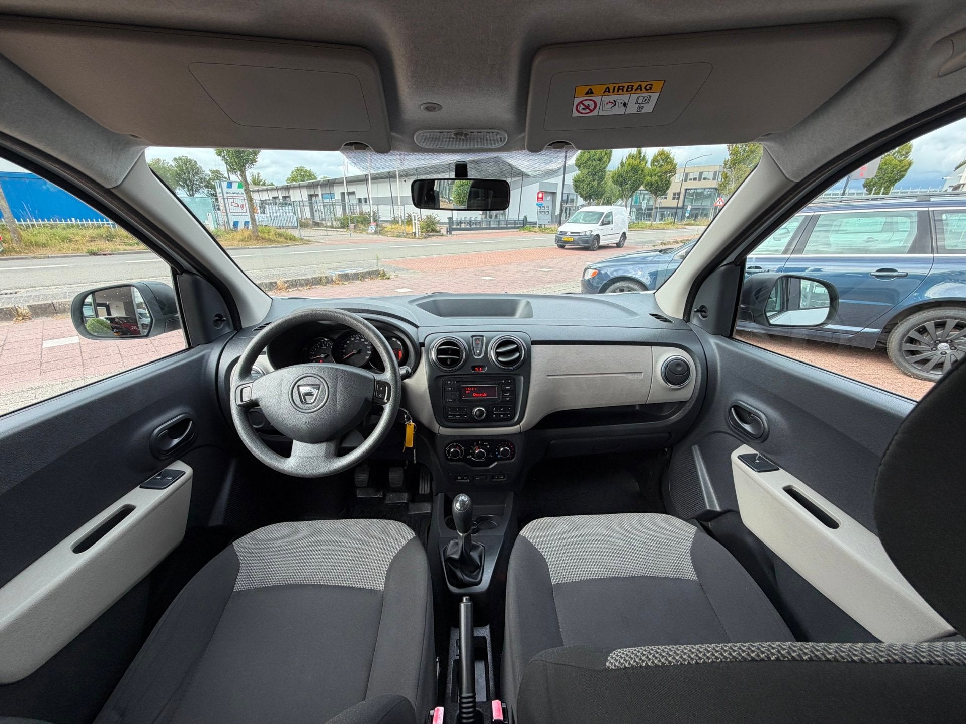 Dacia Lodgy 1.2 TCe Stepway 7p. Cruise|Dealer onderhouden, Voorwielaandrijving, 12 maanden, Stof, Gebruikt