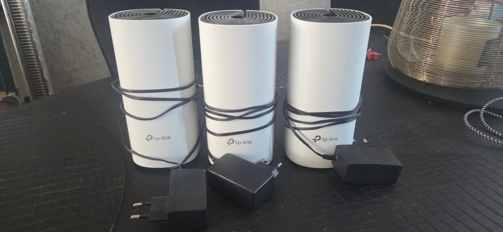 3 wifi versterkers TP link M4R Deco, Computers en Software, WiFi-versterkers, Ophalen, Zo goed als nieuw