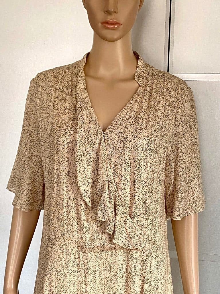 K243 Yaya maat 42=L overslag-jurk jurkje beige, Kleding | Dames, Beige, Maat 42/44 (L), Ophalen of Verzenden, Zo goed als nieuw