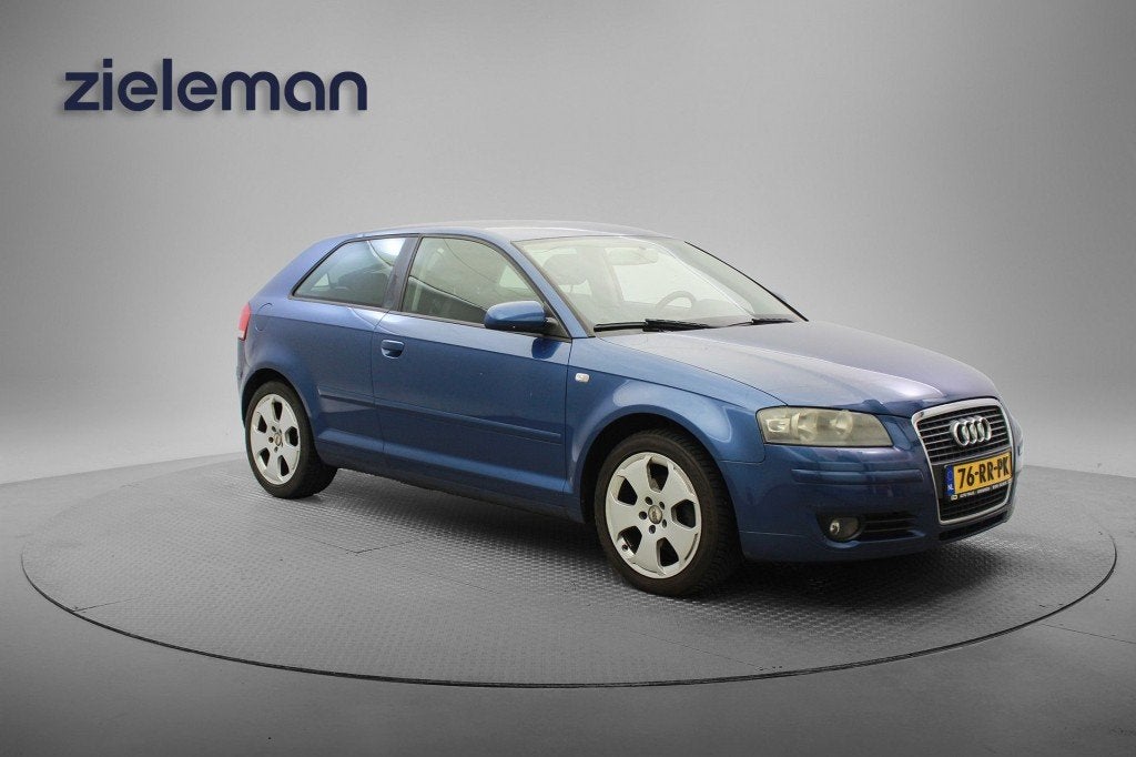 Audi A3 1.6 Ambition, Auto's, Gebruikt, 4 cilinders, Blauw, Handgeschakeld