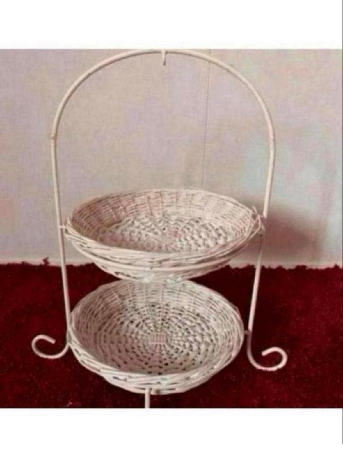 Witte rieten etagere met 2 manden, Huis en Inrichting, Woonaccessoires | Etagères, Ophalen of Verzenden, Gebruikt