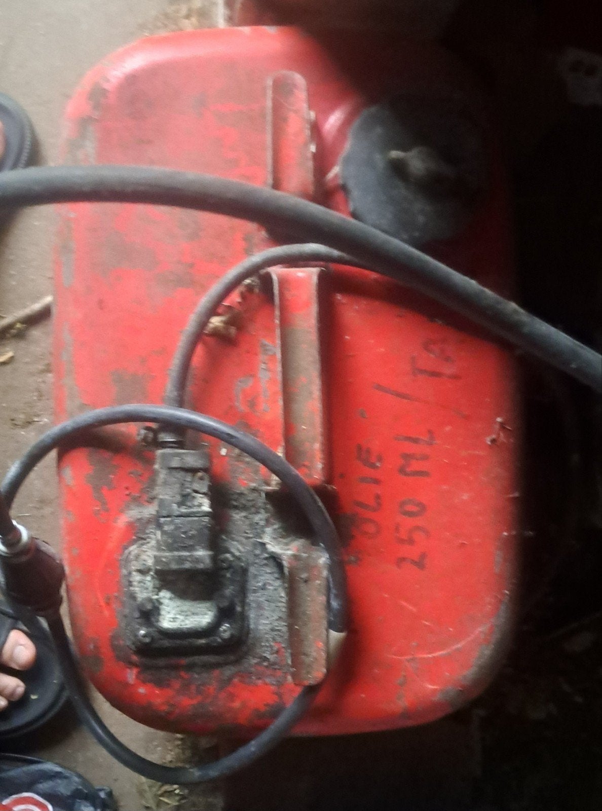 Tank sloep boot brandstoftank benzine tank knijp pomp hand, Ophalen of Verzenden, Motor en Techniek, Motorboot