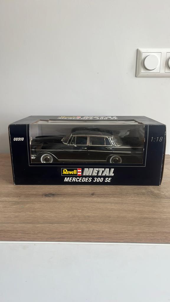Revell Mercedes-Benz 300 SE Modelauto Zwart, Ophalen of Verzenden, Nieuw, Auto, Revell