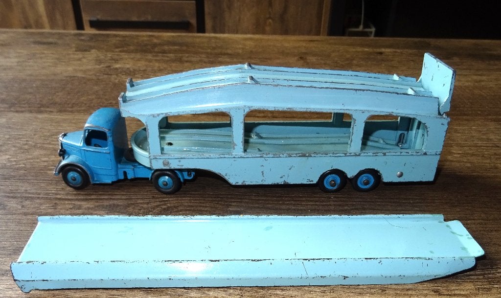 Dinky Toys Pullmore Car Transporter No. 582 + Bedford truck, Ophalen of Verzenden, Gebruikt, Bus of Vrachtwagen, Dinky Toys