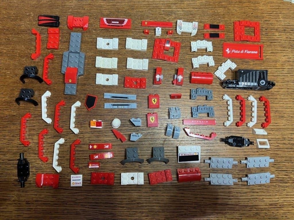 Lot LEGO 90 Ferrari Racers onderdelen rood en wit, Ophalen of Verzenden, Gebruikt, Losse stenen, Lego