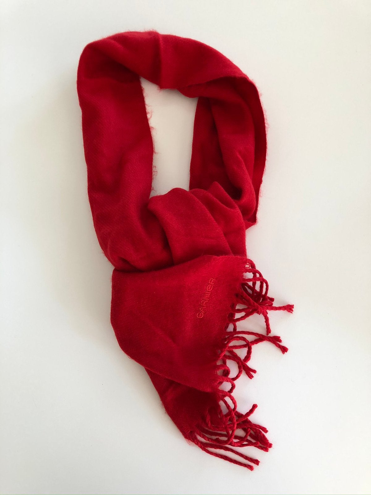 Sjaals rood NIEUW merk Garnier DOOS 150 stuks beschikbaar, Kleding | Dames, Ophalen of Verzenden, Nieuw, Maat 46/48 (XL) of groter