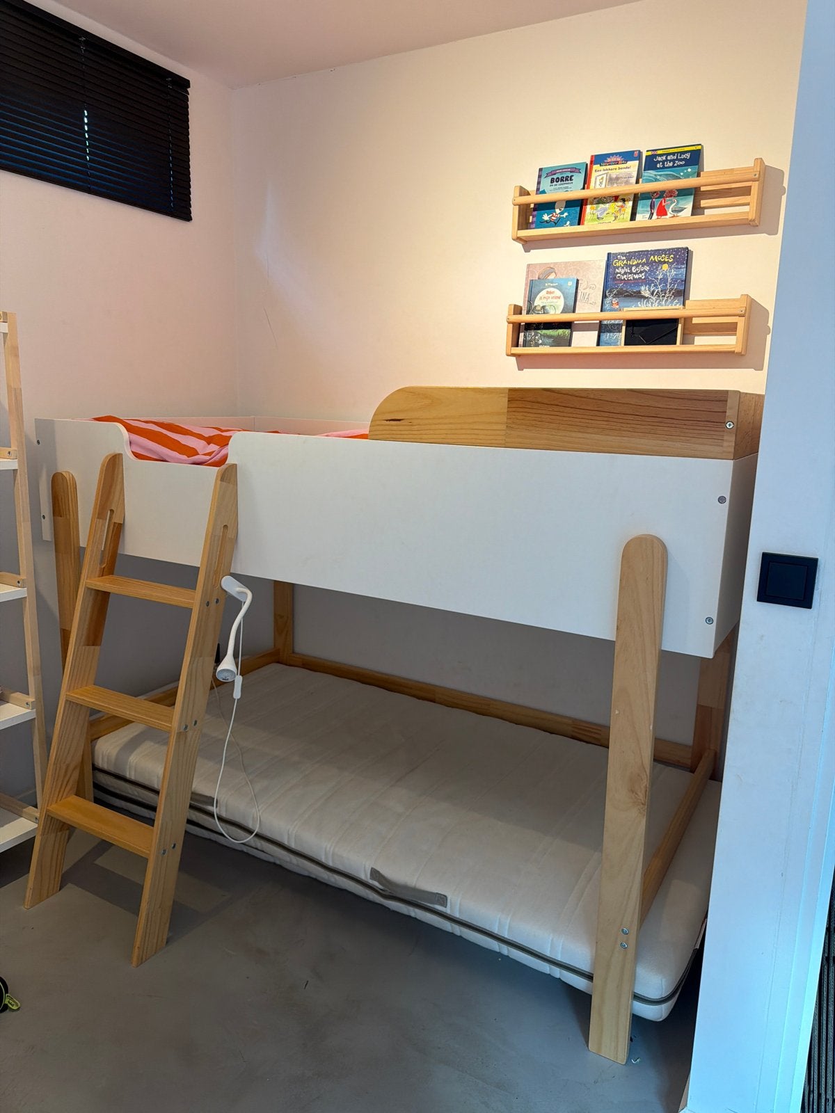 Halfhoogslaper met matras - H:140 L:195 B:94, Ophalen, Gebruikt, Eenpersoons, Minder dan 160 cm