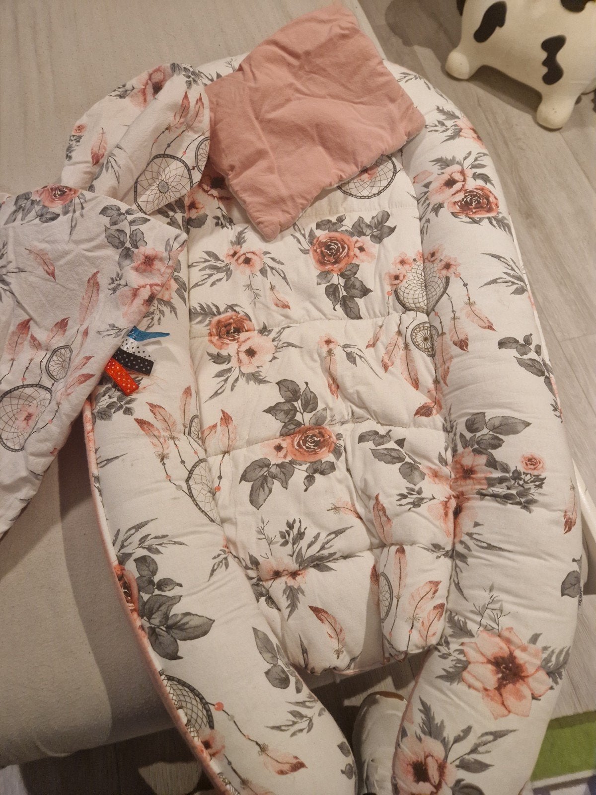 babynestje kleur lijkt abrikoos maar is roze, Ophalen, Roze
