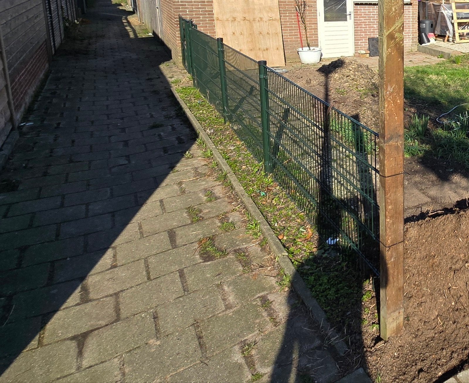 Groen dubbelstaafmat hekwerk met poort, 9m lang, 1m hoog, Ophalen of Verzenden, Zo goed als nieuw, IJzer, Met poort