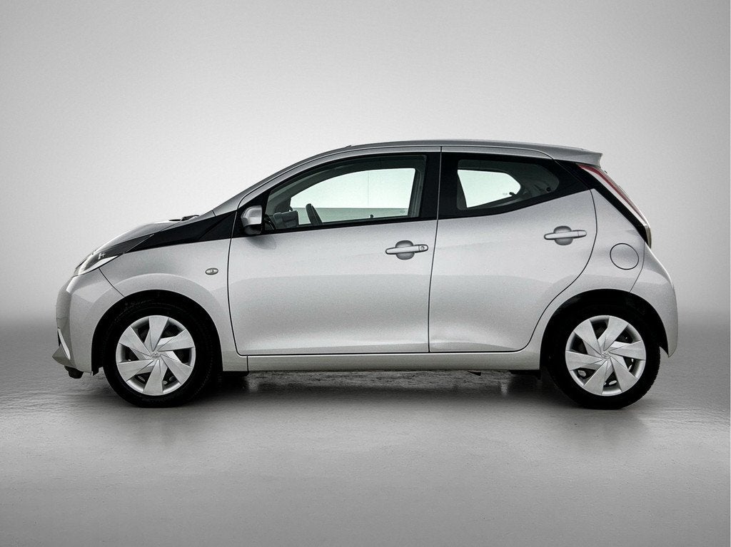 Toyota Aygo 1.0 VVT-i x-play 1e eigenaar | Automaat | Camera, Auto's, 12 maanden, Stof, Gebruikt, 4 stoelen