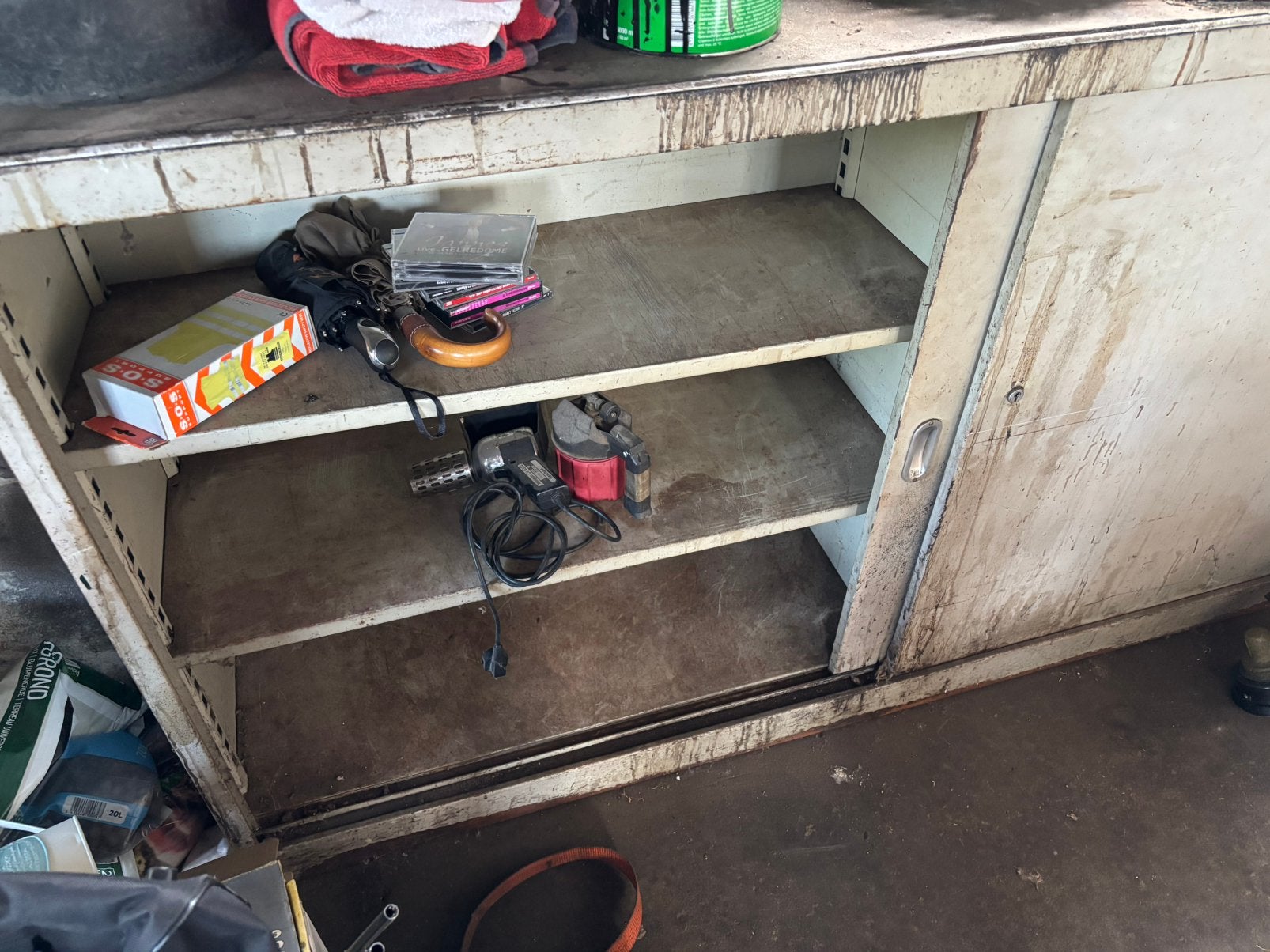 Gratis opbergkast, Ophalen, Gebruikt, Meerdere deuren, 200 cm of meer