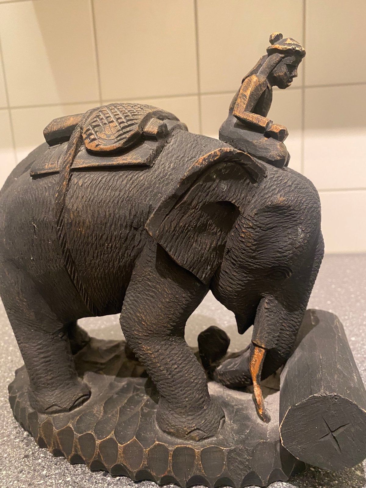 Houtsnij werk olifant met berijder, Ophalen of Verzenden