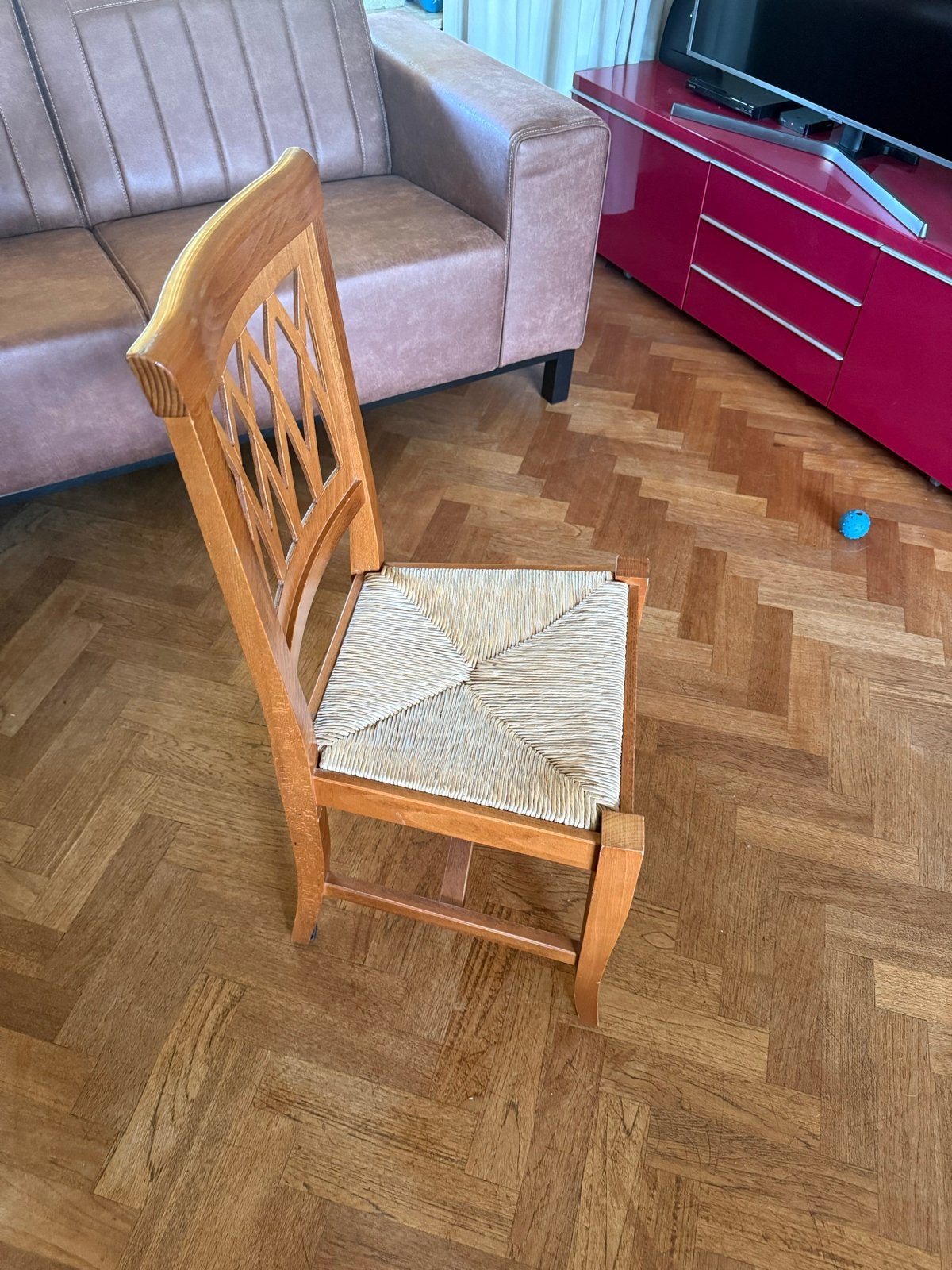 4 Berloni eetkamerstoelen van hoogwaardig notenboomhout, Ophalen, Gebruikt, Bruin, Vier