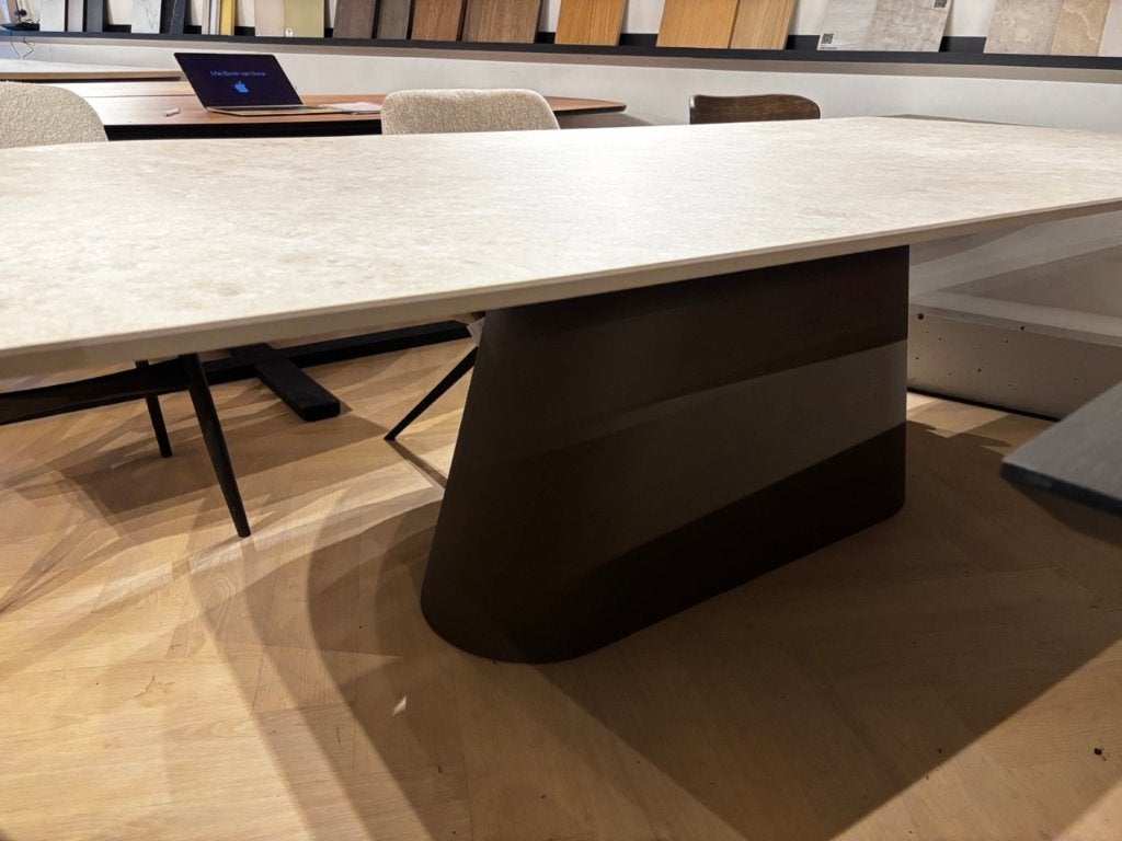 Elegante Hermitage Arena keramiek eettafel | Kas20, Huis en Inrichting, Ophalen, 100 tot 150 cm, 200 cm of meer, Zo goed als nieuw