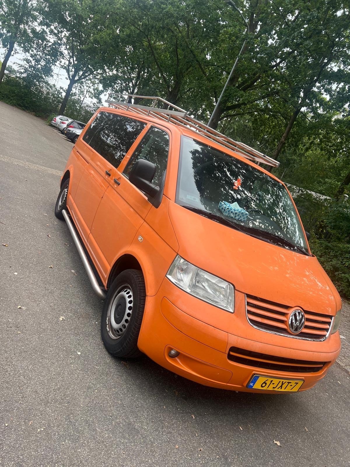 Volkswagen Transporter 1.9 Kombi TDI 62KW  (ben 2 eigenaar ), Auto's, Volkswagen, 241 €/maand, Origineel Nederlands, 9 stoelen