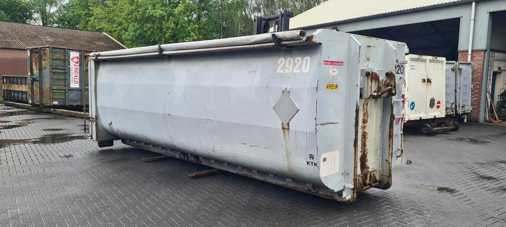 Container Containerbak 28 M3 vloeistof klep