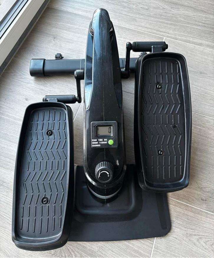 Tunturi D10 Under Desk Bike / bureau fiets, Ophalen, Kunststof, Zo goed als nieuw, Benen