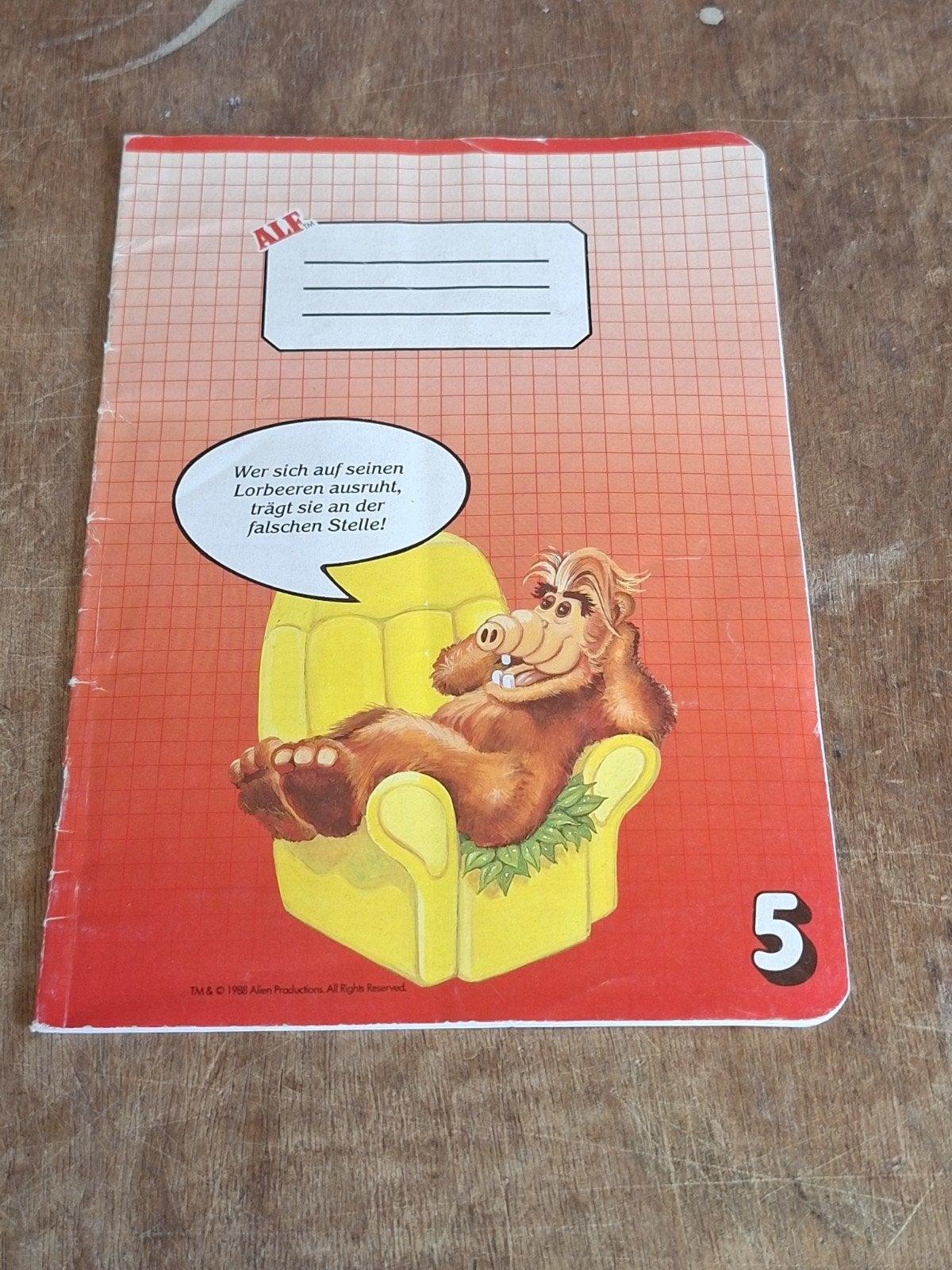 Vintage ALF schrift - 1988 Alien Productions, Ophalen of Verzenden, Gelezen, Niet van toepassing, Alien Productions