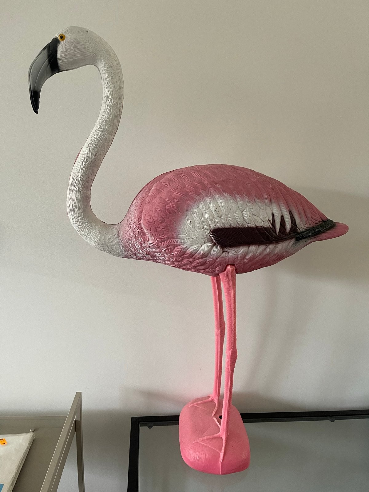 Roze Flamingo Tuinbeeld - 82 cm hoog - Decoratie Dier, Tuin en Terras, Ophalen of Verzenden, Zo goed als nieuw, Kunststof, Dierenbeeld