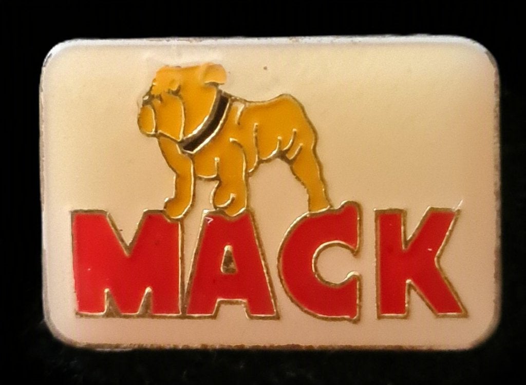 Mack truck pin- epoxy, Verzenden, Nieuw, Transport, Speldje of Pin