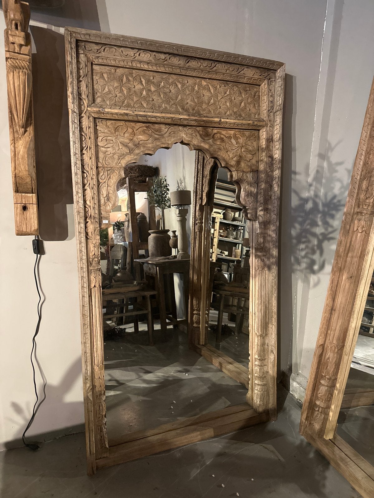 Grote Indiase spiegel met houtsnijwerk 97x182 cm, Ophalen