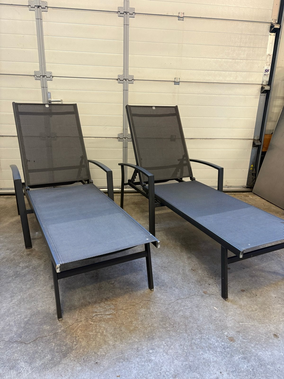 2x Verstelbare Ligstoelen - Grijs/Zwart, Ophalen, Gebruikt, Metaal, Verstelbaar