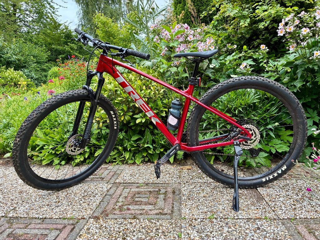 Trek Marlin 8 M 29 Crimson, Ophalen, Zo goed als nieuw, Trek