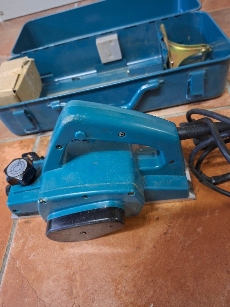 Electrische schaaf makita, Doe-het-zelf en Verbouw, Ophalen, Gebruikt, Elektrisch