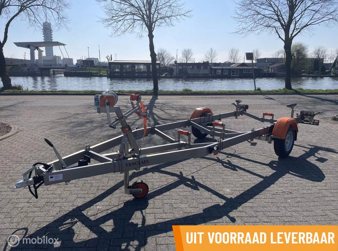 Vanclaes BASE 1350kg - 13 - 600 led Spiraalvering, Watersport en Boten, Nieuw, Overige typen, Geremd