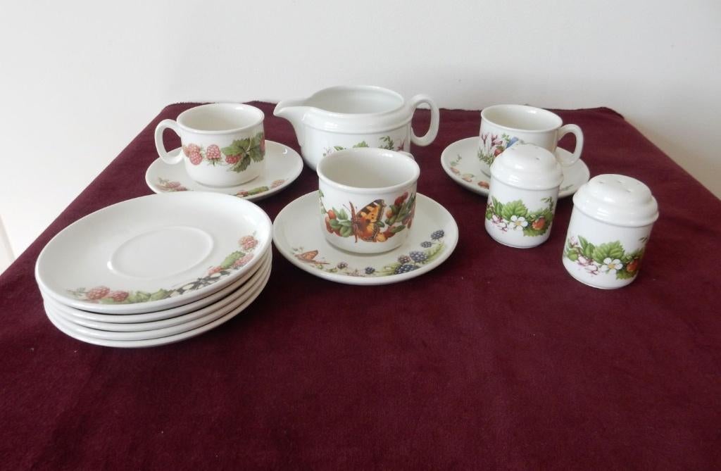 Servies Marjolein Bastin Libelle., Overige typen, Ophalen of Verzenden, Zo goed als nieuw, Overige stijlen